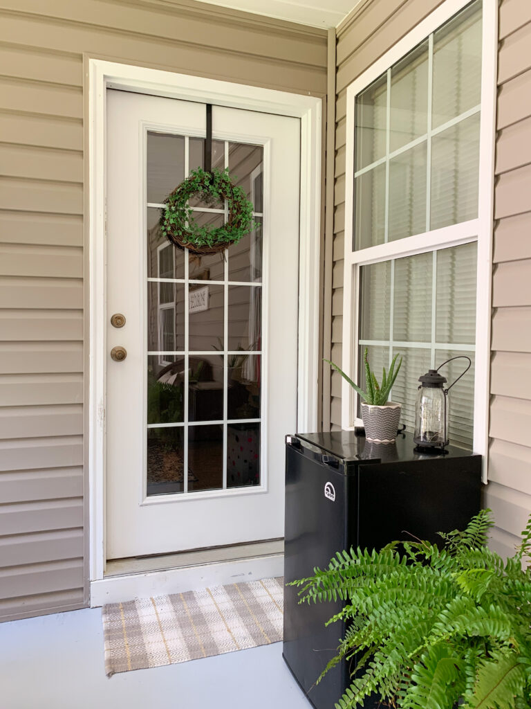 Back door entrance to house, back porch, porch entrance, southern living