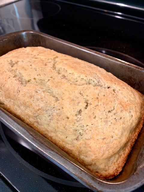 An easy homemade banana bread with the option to use pecans