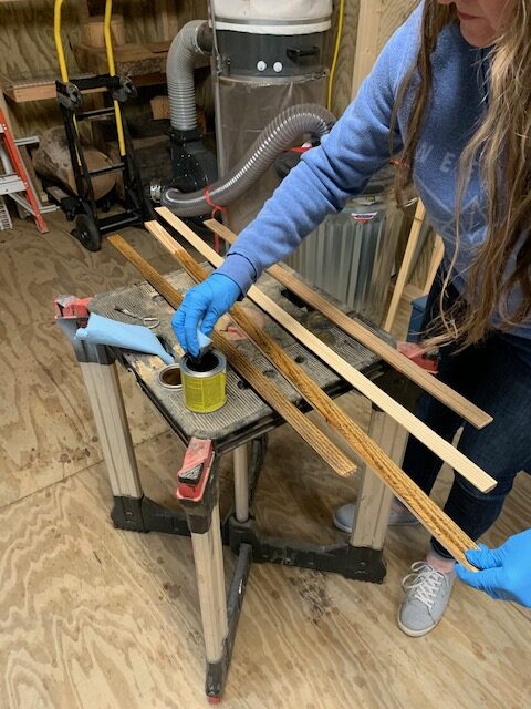 staining a mirror frame