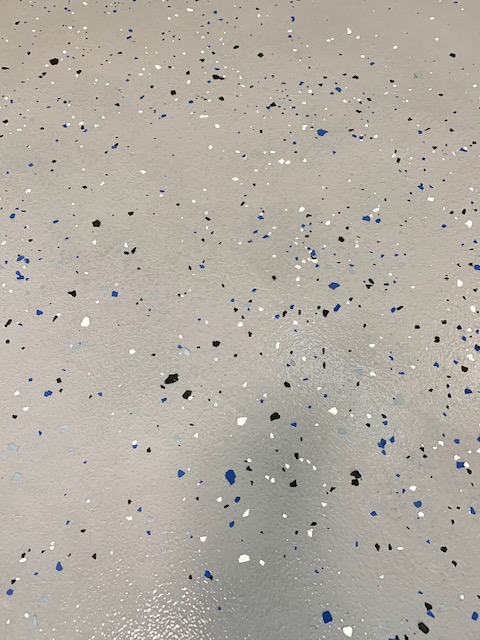 Rust-Oleum Epoxyshield garage floorin gray