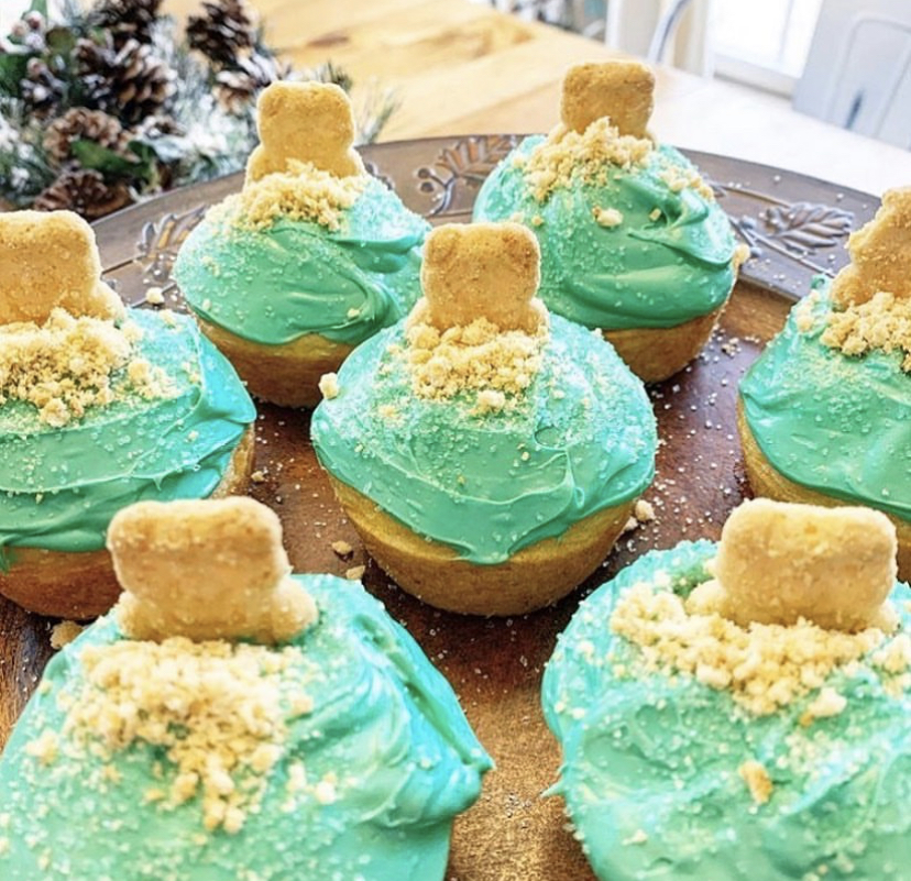 A cupcake dessert cup to celebrate groundhog day