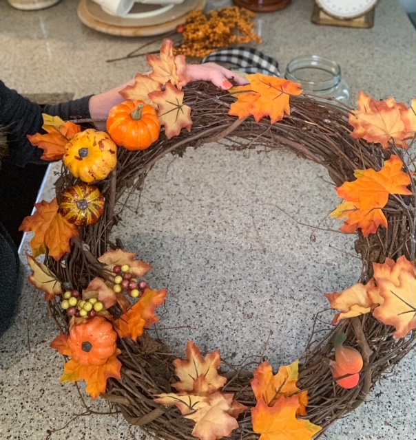 An easy diy fall wreath
