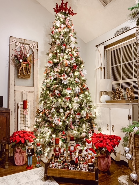 santa themed christmas tree