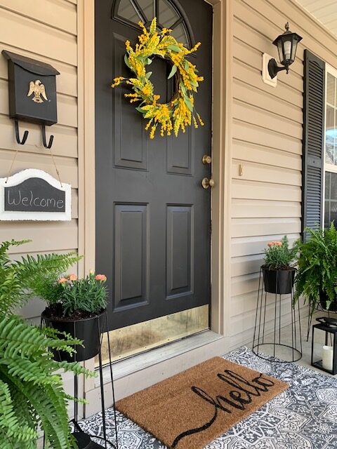 Simple Spring Decorating Ideas for Front Porch