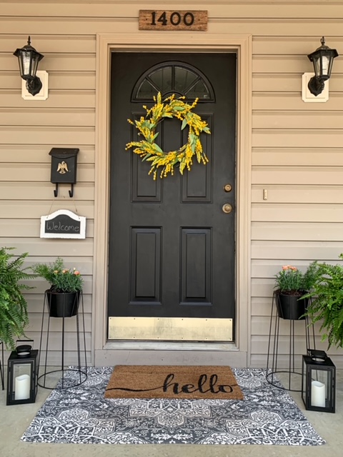 Simple and easy spring decorating ideas for your front door