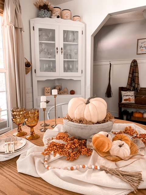 dining room fall decor