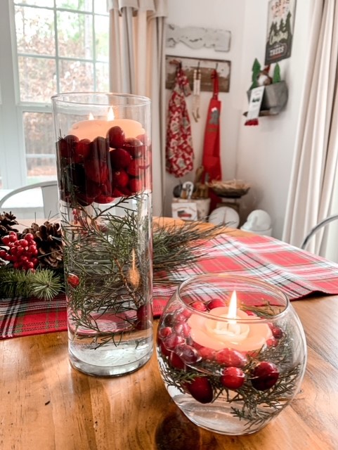 diy simple Christmas centerpiece idea